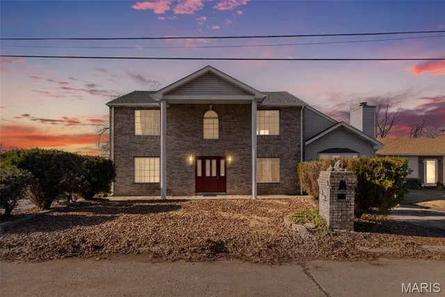 $135,000 | 32 Hilltop Place, East St. Louis, IL 62203