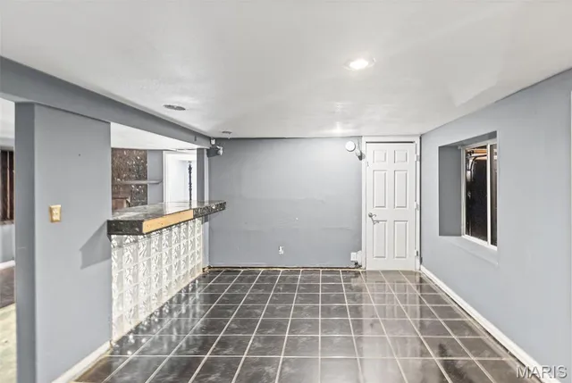 $135,000 | 32 Hilltop Place, East St. Louis, IL 62203