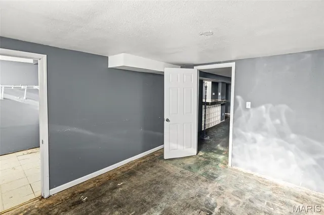 $135,000 | 32 Hilltop Place, East St. Louis, IL 62203