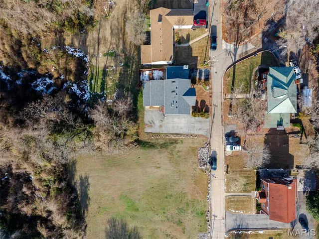 $135,000 | 32 Hilltop Place, East St. Louis, IL 62203