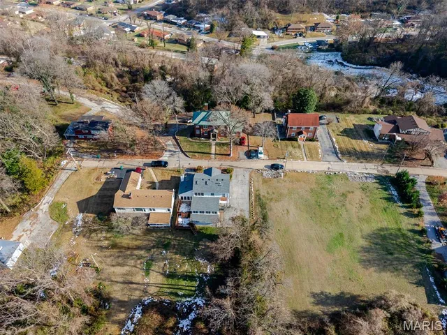 $135,000 | 32 Hilltop Place, East St. Louis, IL 62203