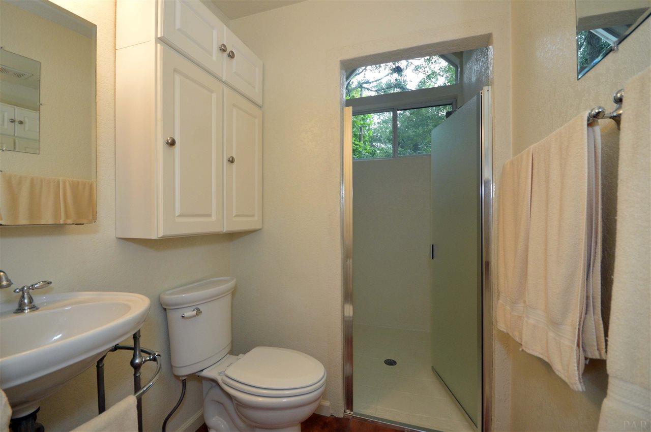 7687 Petersen Point Road Milton, FL 32583 - Photo 36 of 44 Gallery Image 36