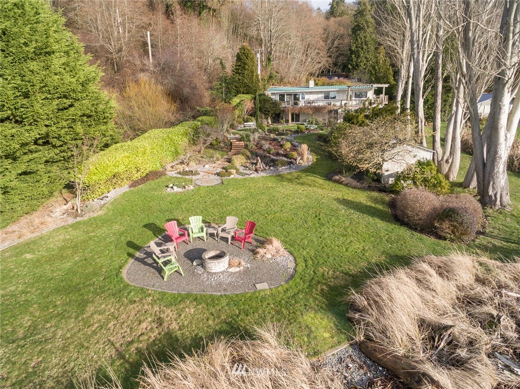 14121 Southwest Caster Road Vashon, WA 98070 - Photo 1 of 25 Gallery Image 1