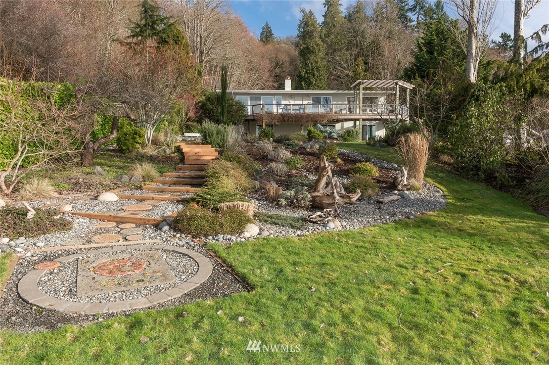 14121 Southwest Caster Road Vashon, WA 98070 - Photo 22 of 25 Gallery Image 22
