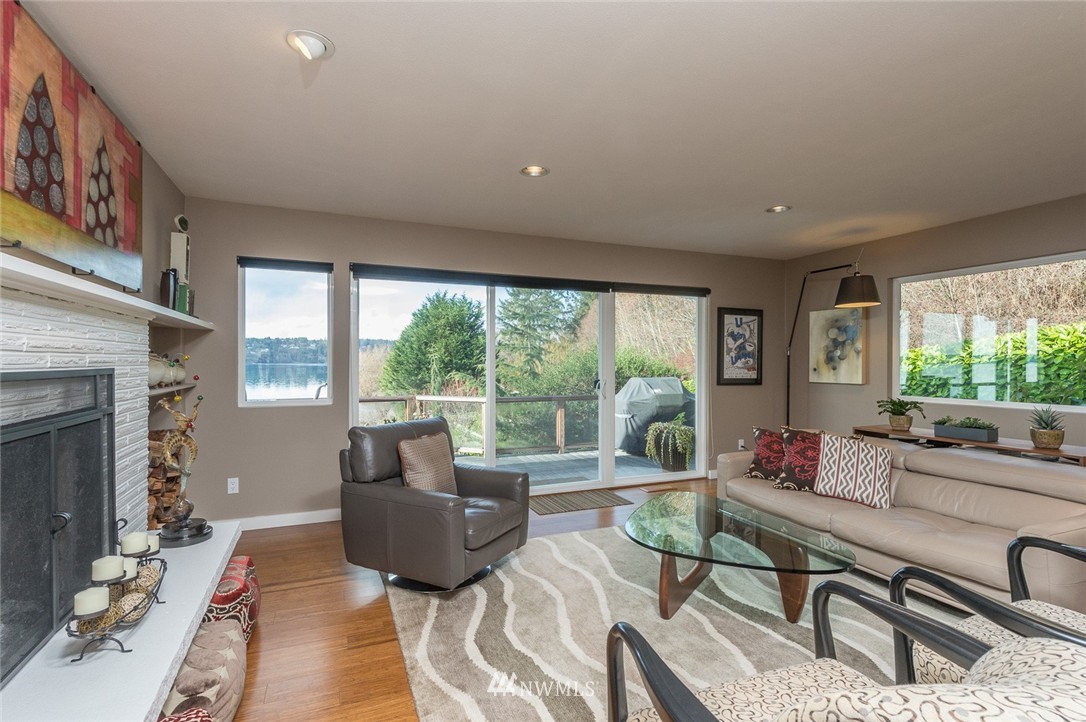 14121 Southwest Caster Road Vashon, WA 98070 - Photo 8 of 25 Gallery Image 8