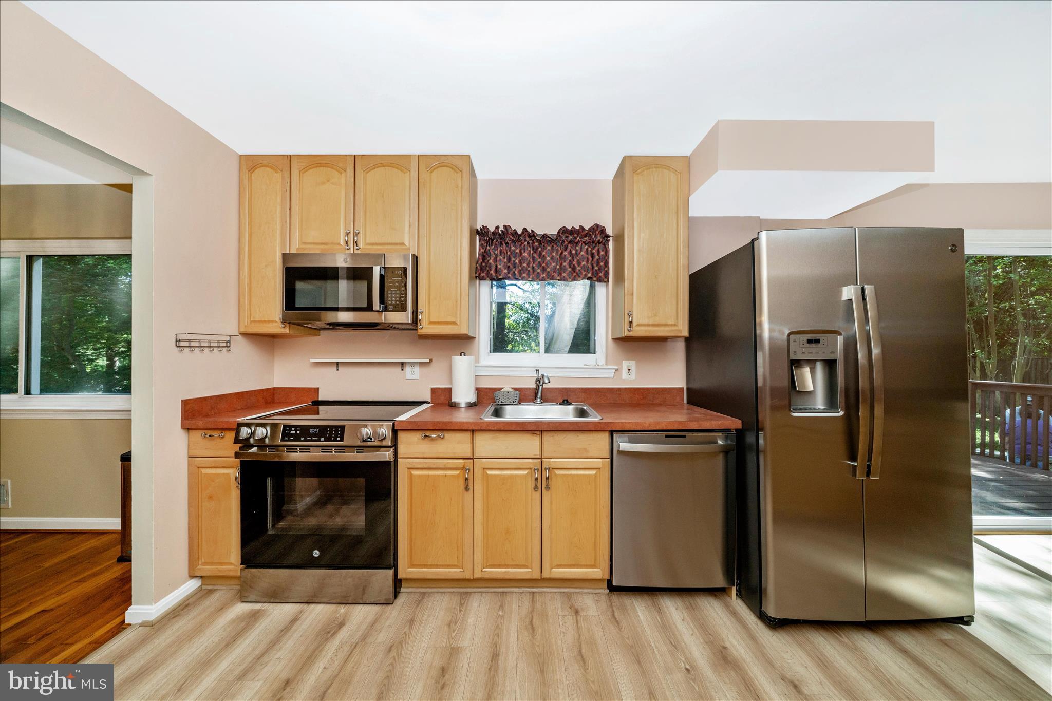 13001 Buccaneer Road Silver Spring, MD 20904 - Photo 29 of 58 Kitchen