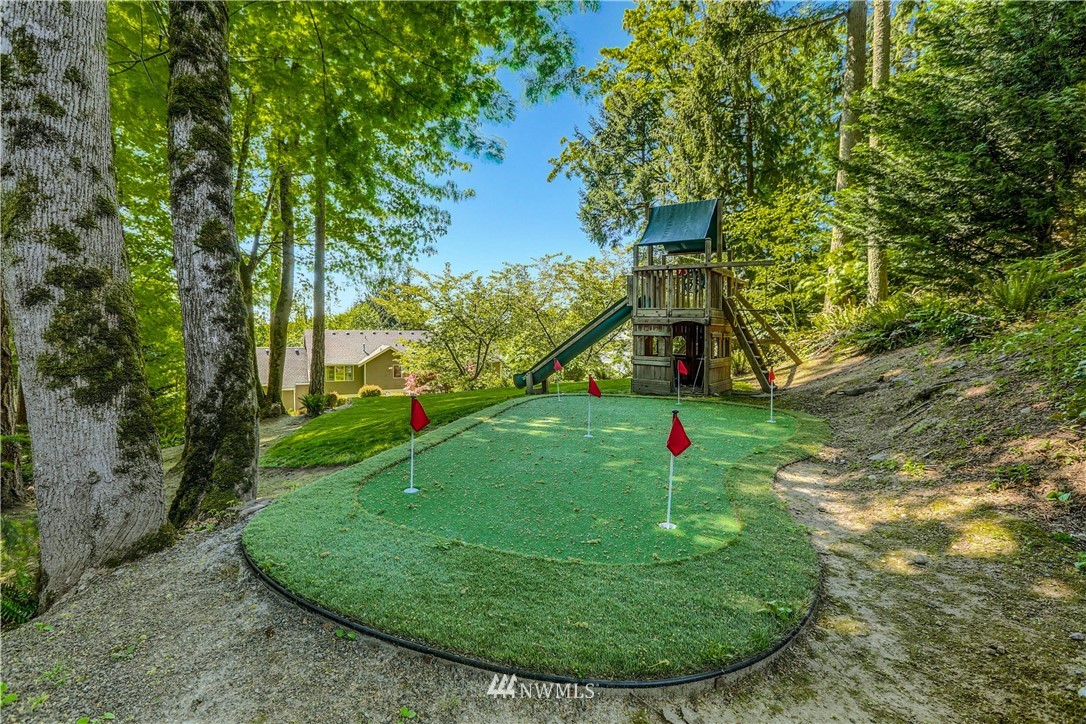 17124 Southeast 100th Street Renton, WA 98059 - Photo 37 of 40 a view of outdoor space