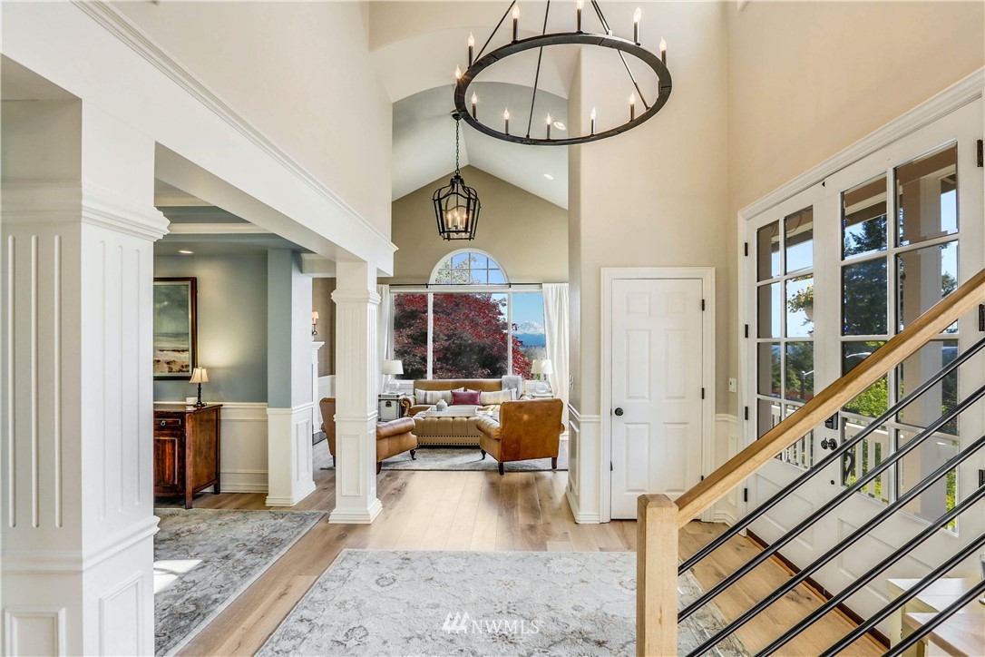 17124 Southeast 100th Street Renton, WA 98059 - Photo 5 of 40 a view of living room with furniture and wooden floor