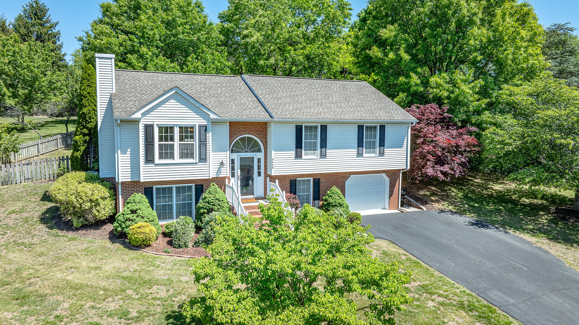 5443 Setter Road Roanoke, VA 24012 - Photo 2 of 42 an aerial view of a house