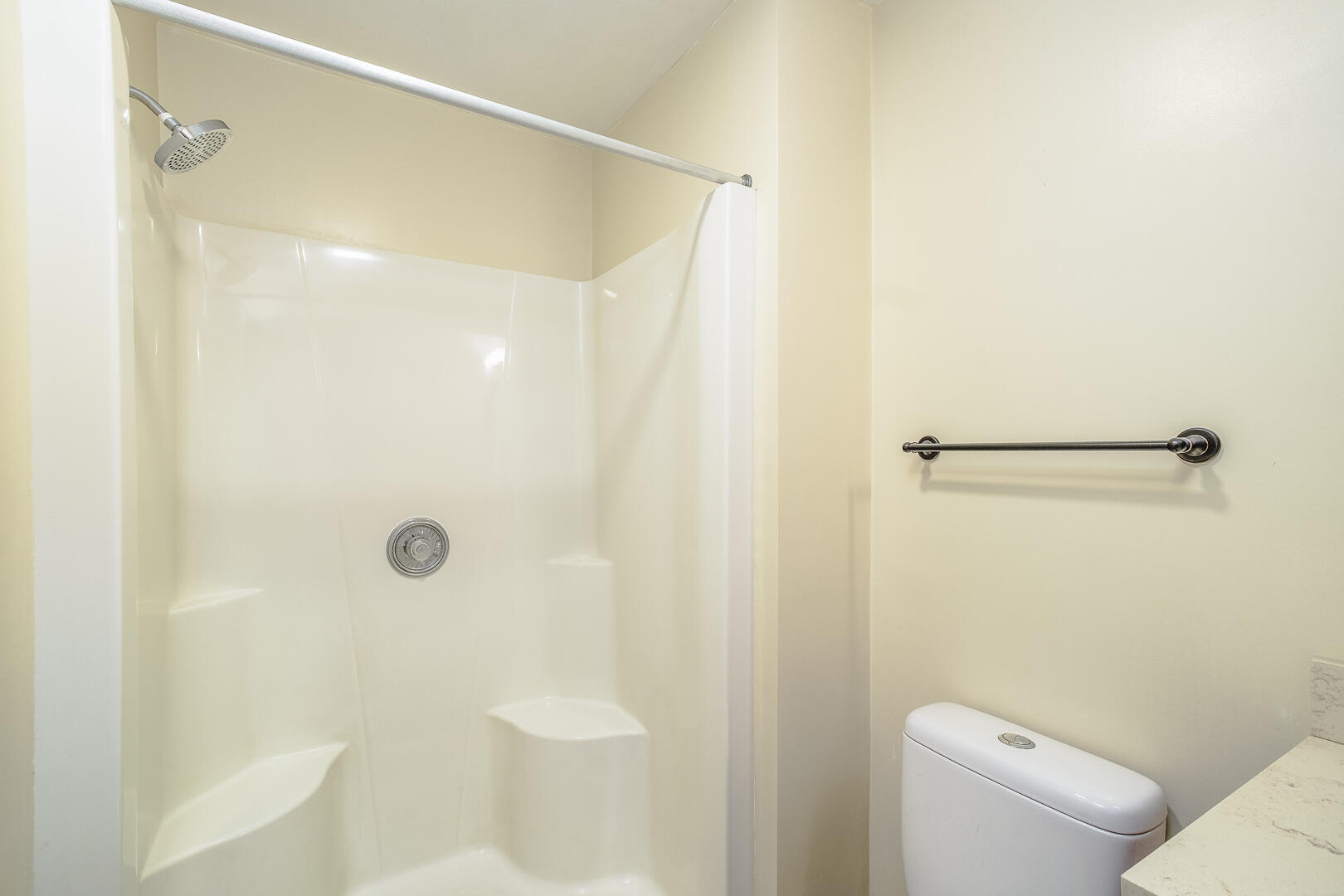 5443 Setter Road Roanoke, VA 24012 - Photo 28 of 42 a bathroom with a shower and a toilet