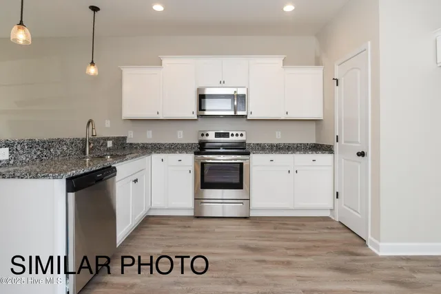 $249,900 | 726 Cross Brg Way, Unit LOT #8, Sneads Ferry, NC 28460