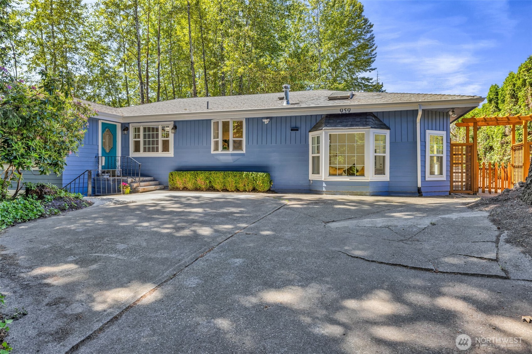 959 Hoquiam Avenue Northeast Renton, WA 98059 - Photo 35 of 38