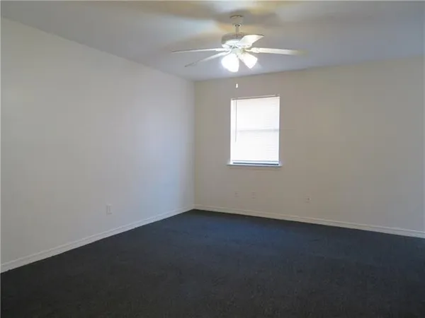 $1,000 | 712 Vouray Drive, Unit D, Kenner, LA 70065