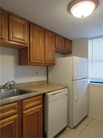 $1,000 | 712 Vouray Drive, Unit D, Kenner, LA 70065