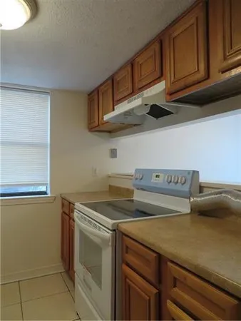 $1,000 | 712 Vouray Drive, Unit D, Kenner, LA 70065