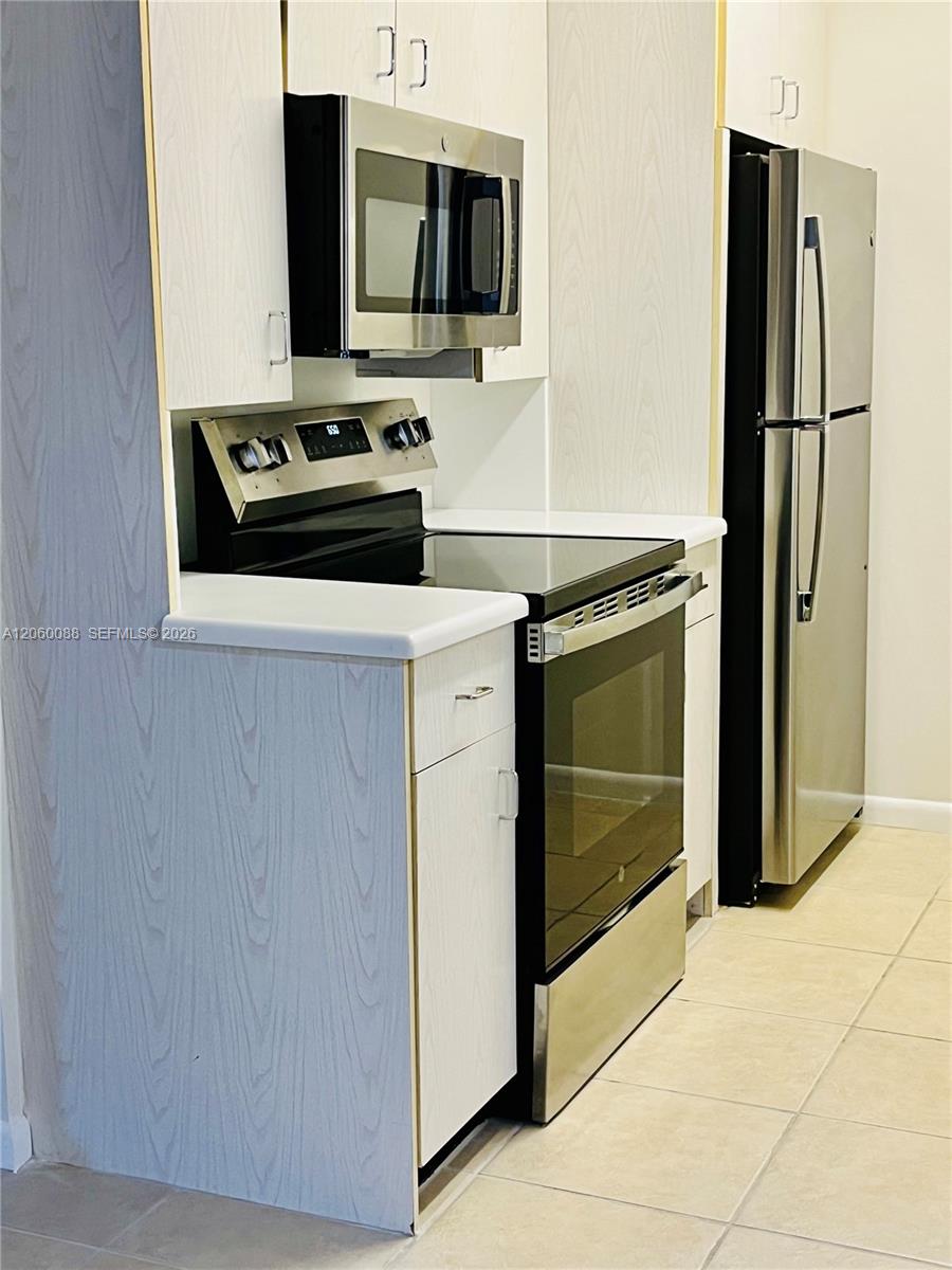 1010 Newcastle A, Unit 1010 Boca Raton, FL 33434 - Photo 10 of 15 Gallery Image 10