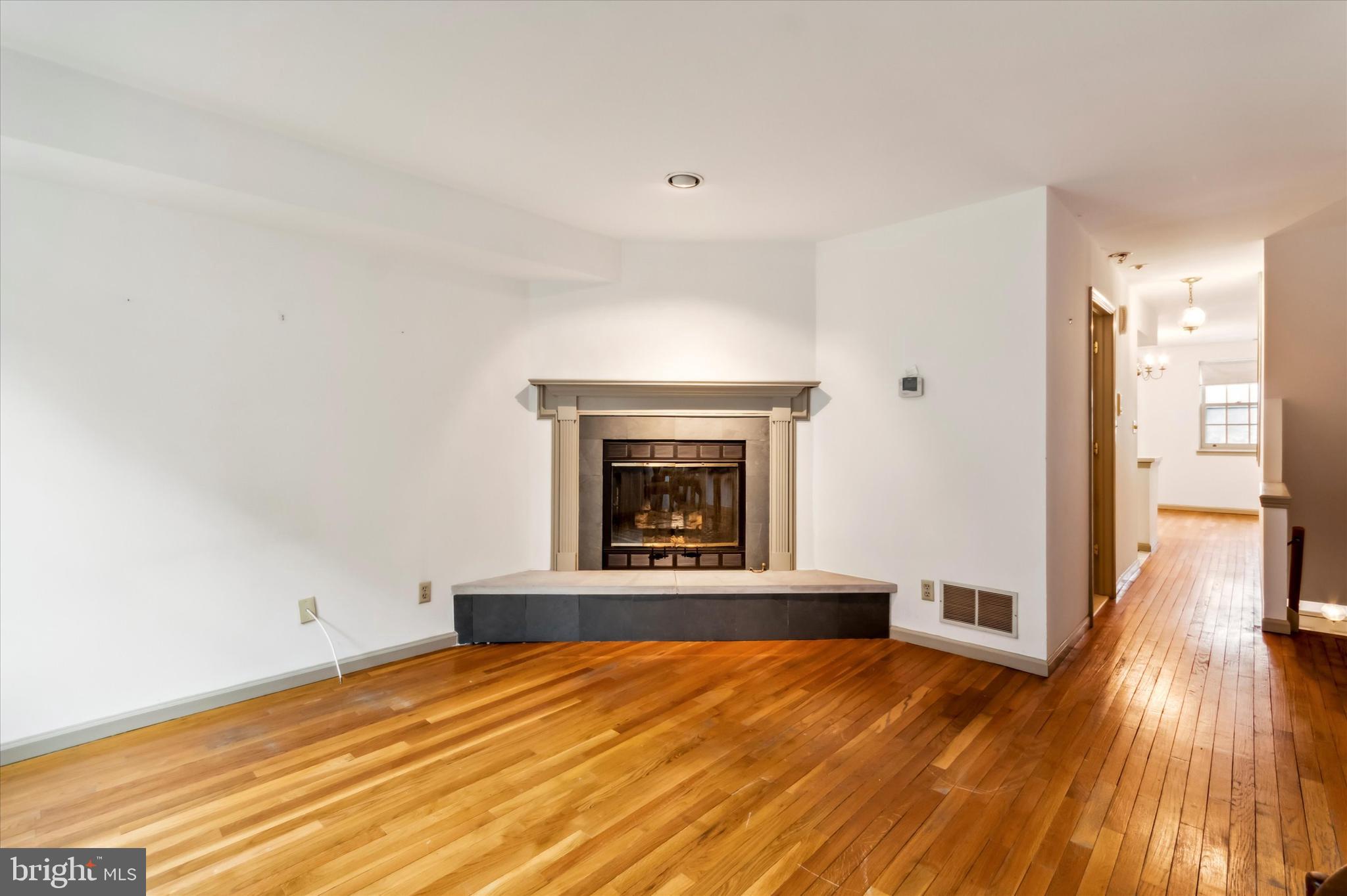 110 South Street Philadelphia, PA 19147 - Photo 22 of 35