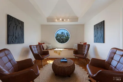 $3,995,000 | 10533 Westside Road, Healdsburg, CA 95448