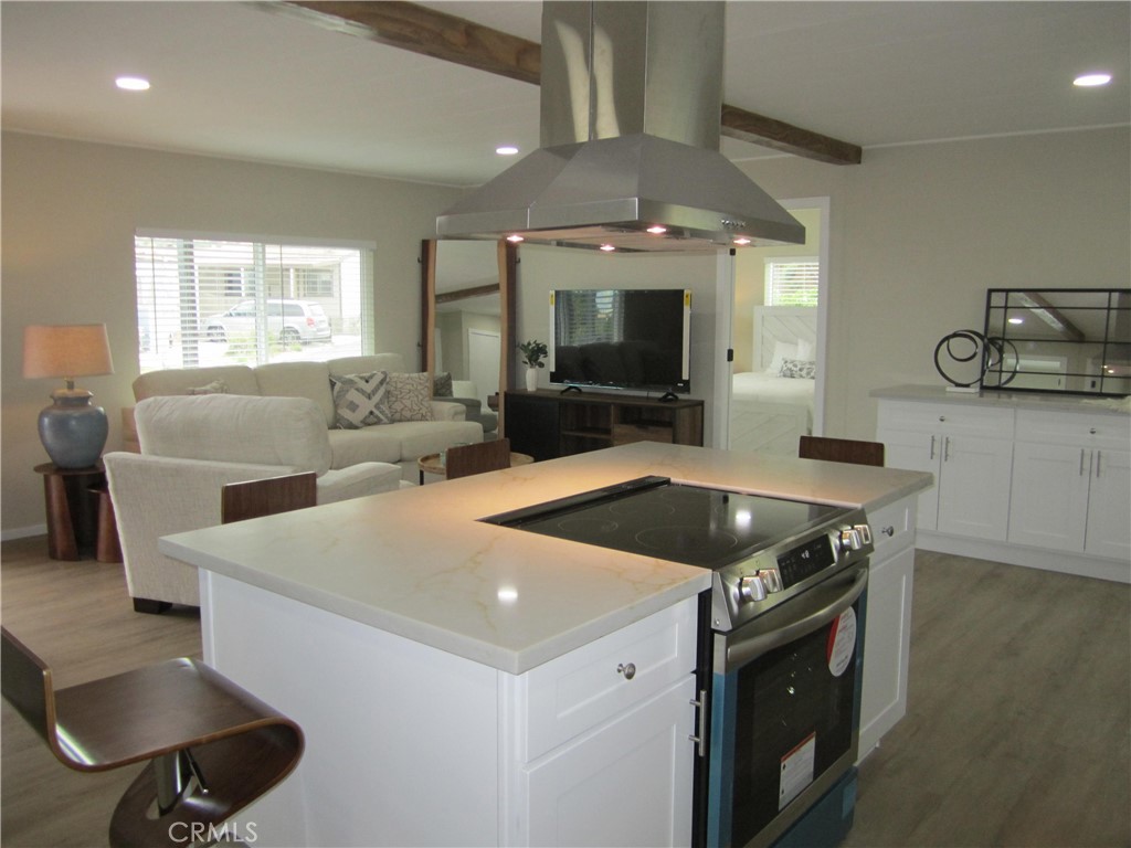 24303 Woolsey Canyon Road, Unit 19 Canoga Park, CA 91304 - Photo 4 of 33