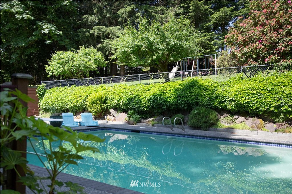 19109 Ross Road Bothell, WA 98011 - Photo 16 of 23 Gallery Image 16