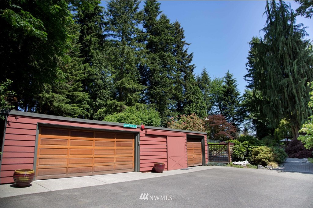 19109 Ross Road Bothell, WA 98011 - Photo 3 of 23 Gallery Image 3