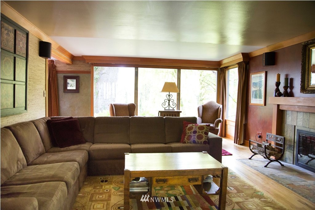 19109 Ross Road Bothell, WA 98011 - Photo 6 of 23 Gallery Image 6