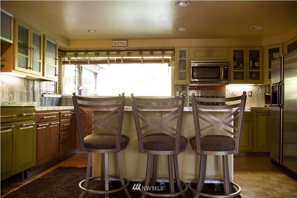 19109 Ross Road Bothell, WA 98011 - Photo 9 of 23 Gallery Image 9