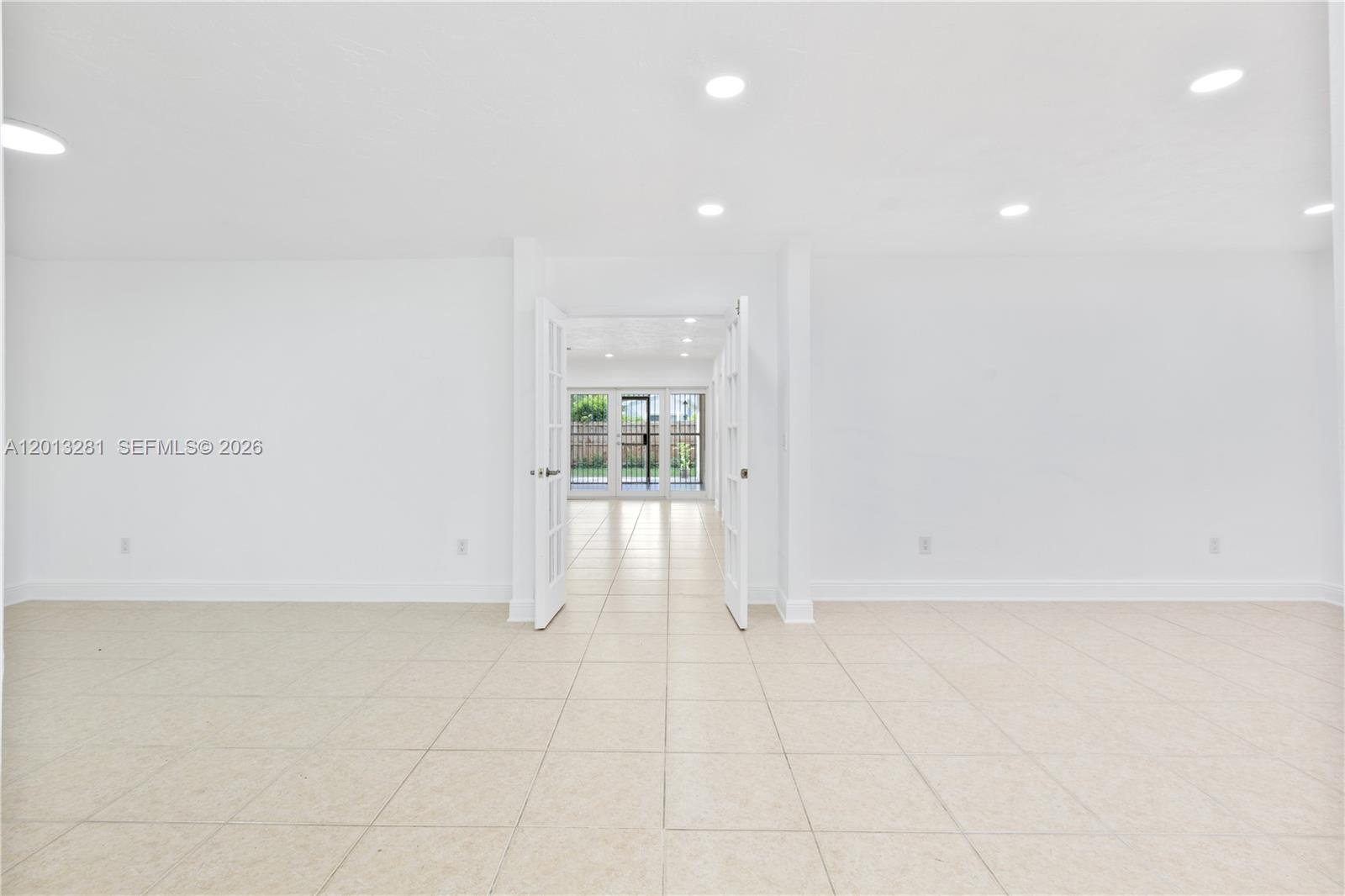 5770 Southwest 55th Street Miami, FL 33155 - Photo 5 of 38