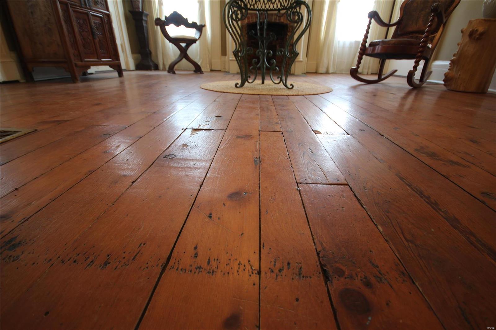 111 Main Cross Clarksville, MO 63336 - Photo 13 of 44