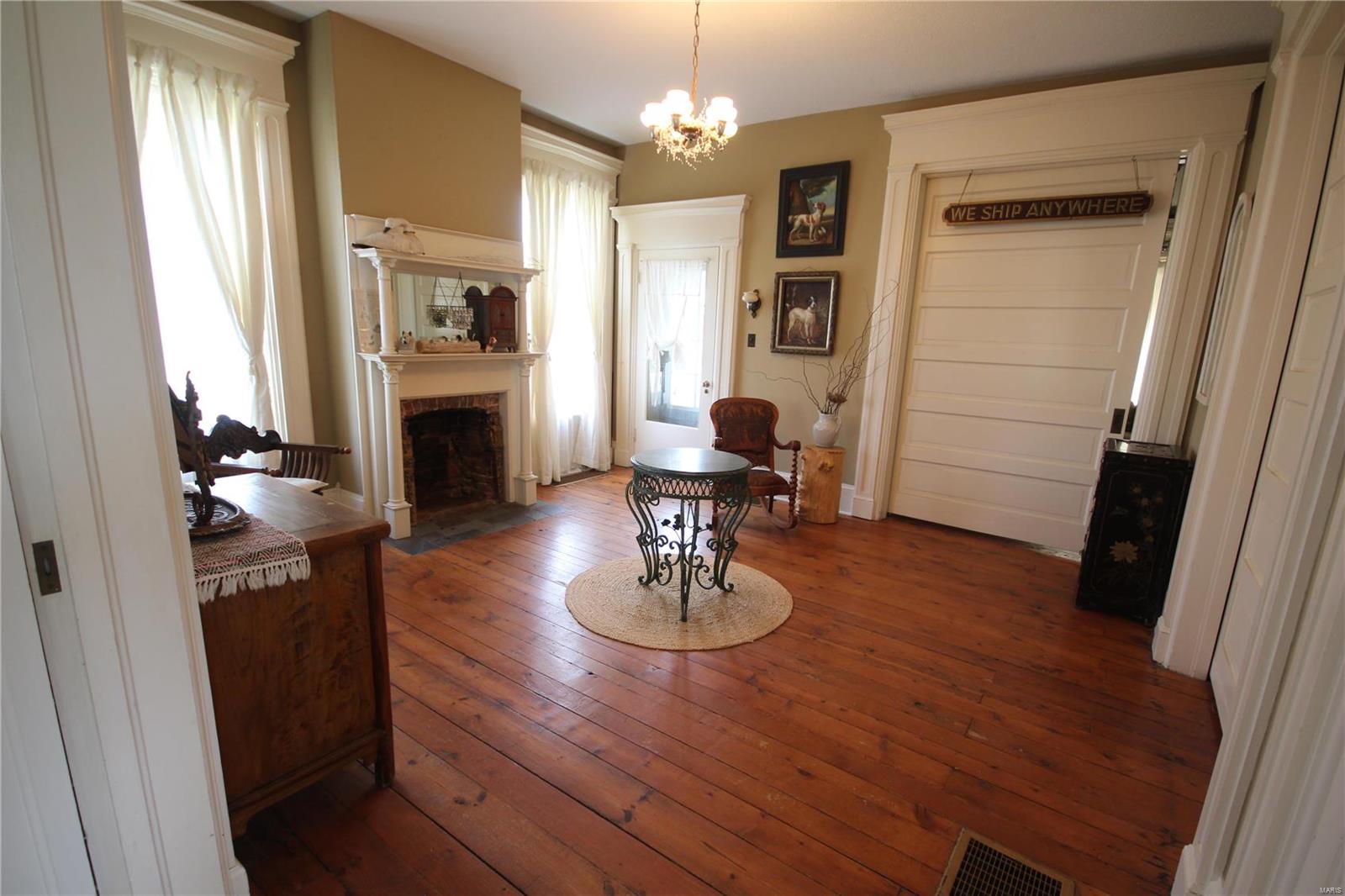 111 Main Cross Clarksville, MO 63336 - Photo 16 of 44