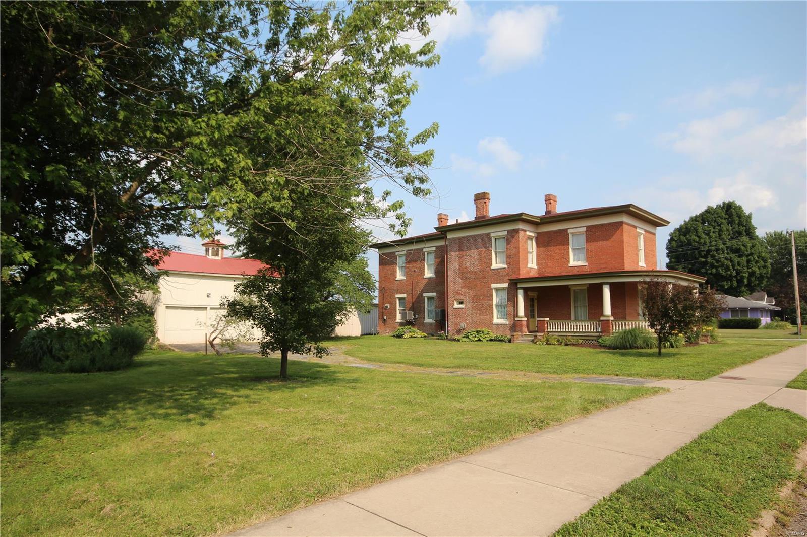 111 Main Cross Clarksville, MO 63336 - Photo 2 of 44