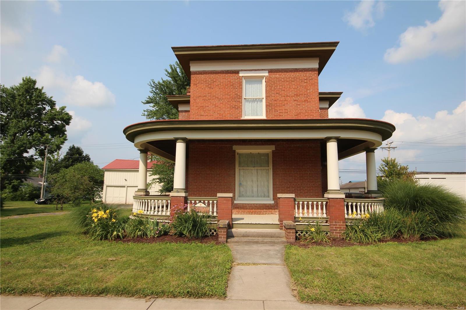 111 Main Cross Clarksville, MO 63336 - Photo 3 of 44