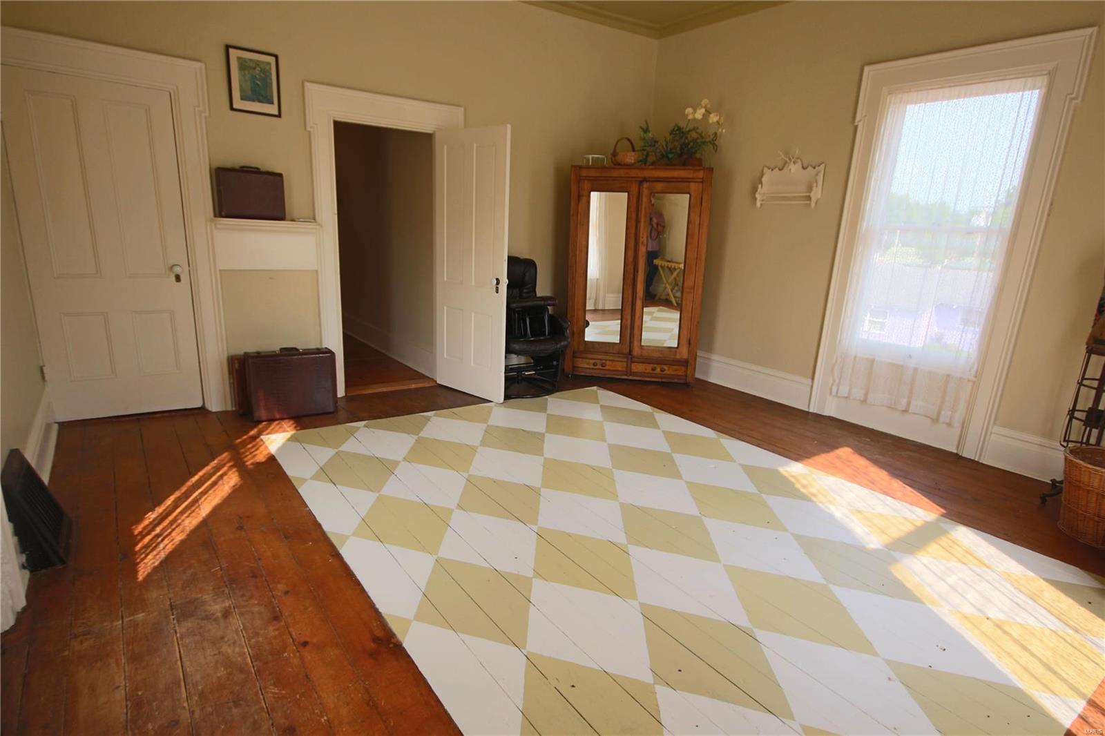 111 Main Cross Clarksville, MO 63336 - Photo 32 of 44