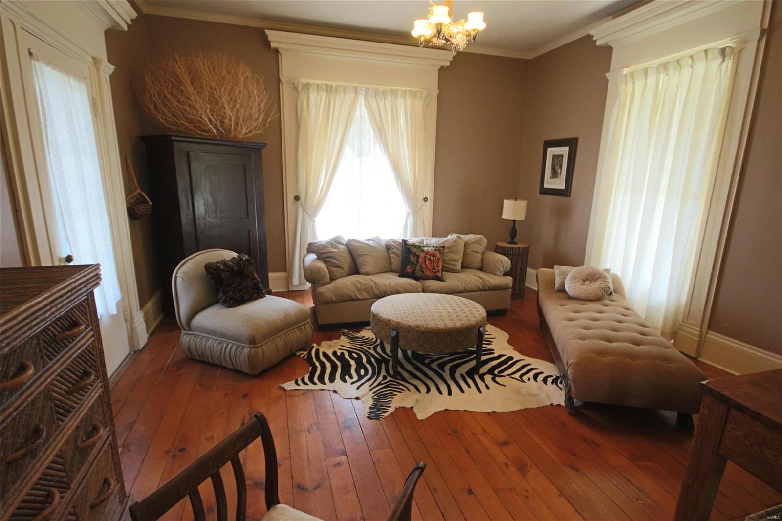 111 Main Cross Clarksville, MO 63336 - Photo 10 of 44