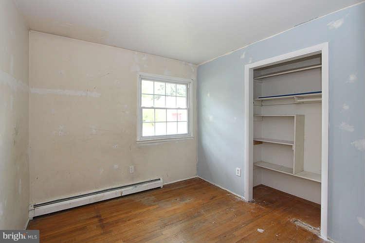 13611 Kingsman Road Woodbridge, VA 22193 - Photo 14 of 24 Bedroom