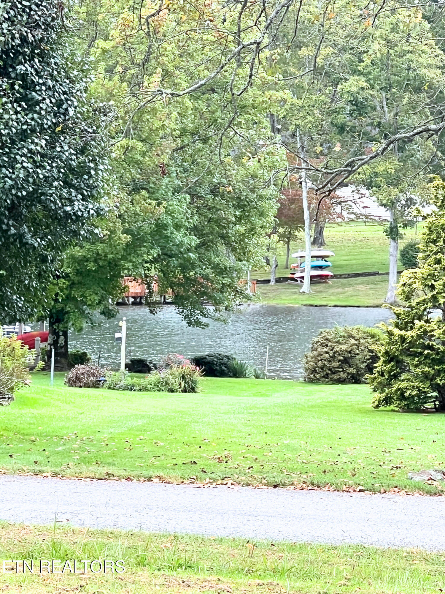 2152-2154 Ona Road Crossville, TN 38572 - Photo 4 of 8 2152 & 2154 Ona 4