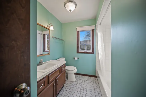 $235,000 | 208 West 28th Avenue, Coal Valley, IL 61240