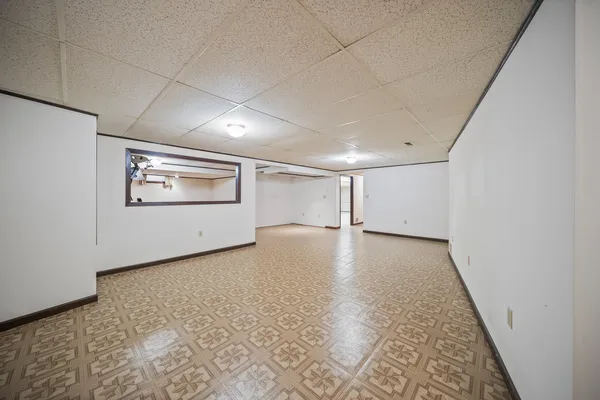 $235,000 | 208 West 28th Avenue, Coal Valley, IL 61240