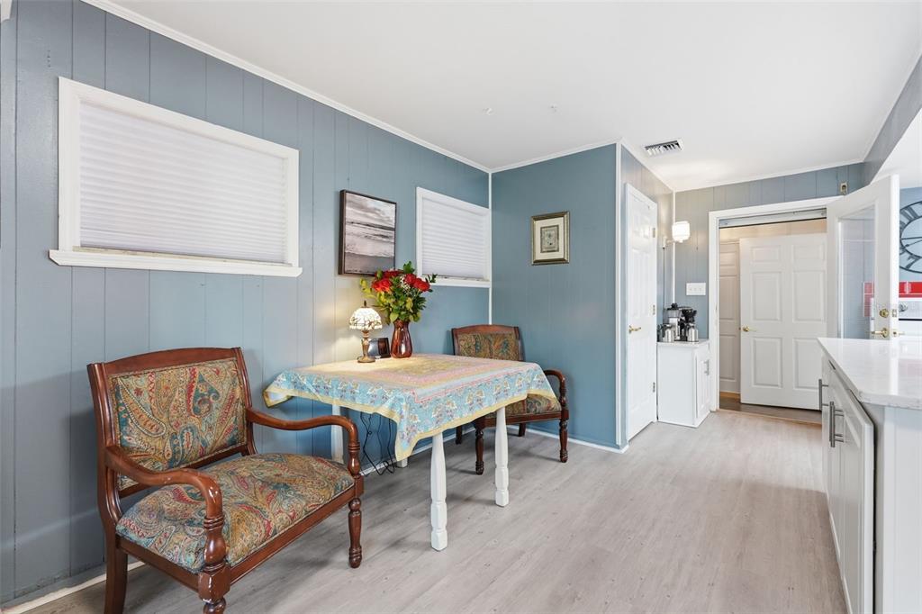 155 6th Street Northeast Largo, FL 33770 - Photo 13 of 34