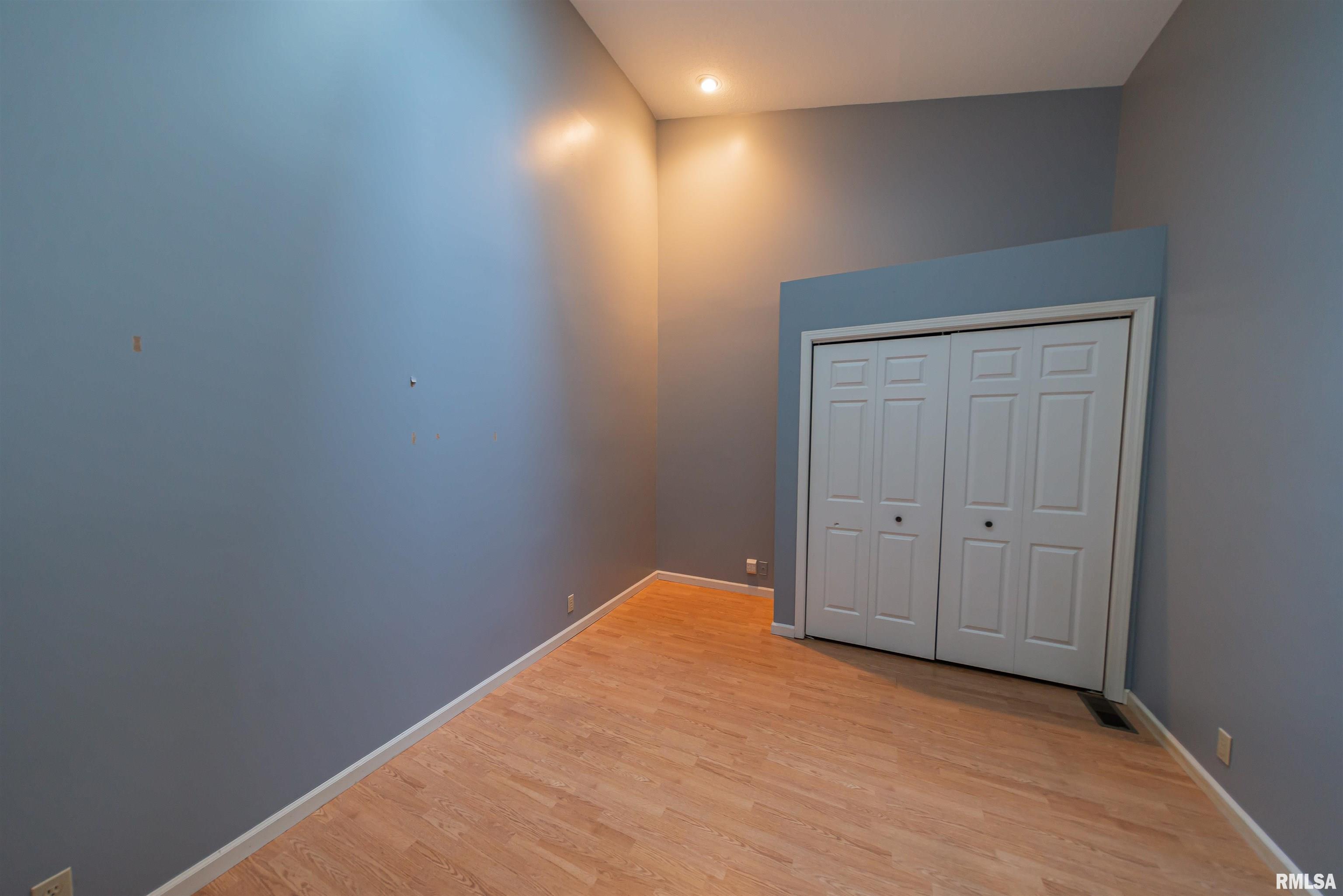 21 Country Club Road Mount Vernon, IL 62864 - Photo 18 of 30 Gallery Image 18