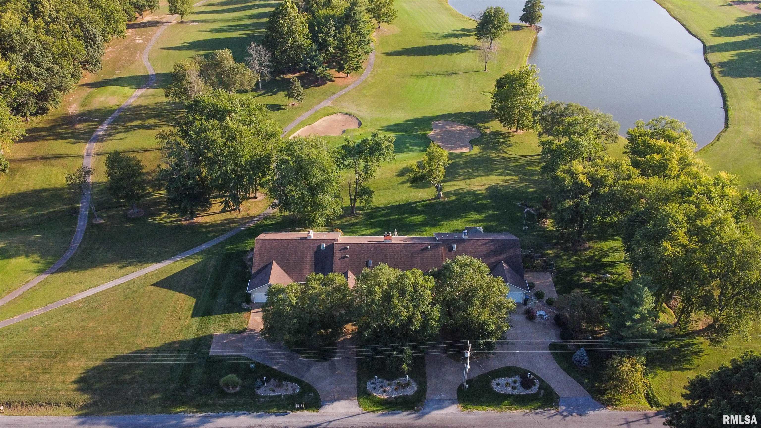 21 Country Club Road Mount Vernon, IL 62864 - Photo 2 of 30 Gallery Image 2