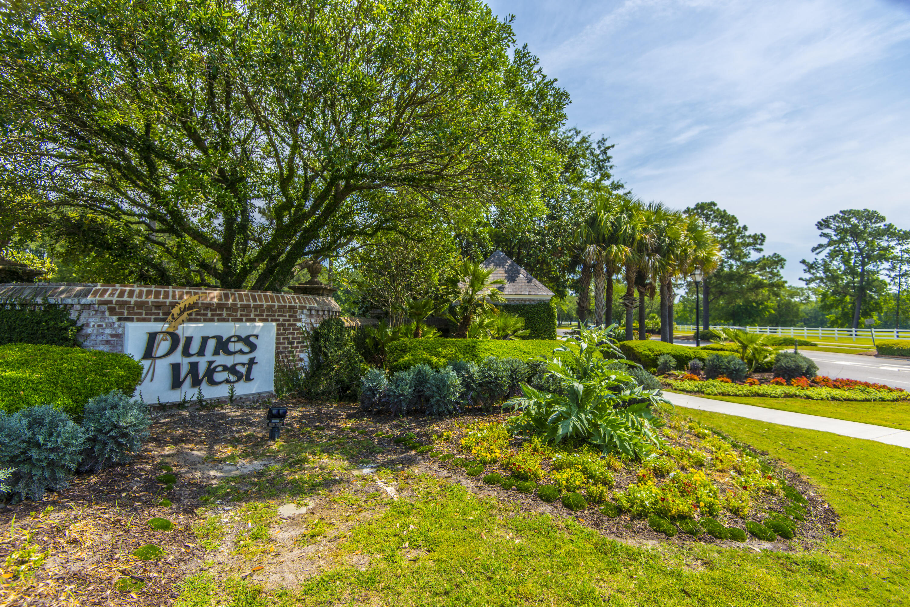 228 Fair Sailing Road Mount Pleasant, SC 29466 - Photo 63 of 85 _DSC9928