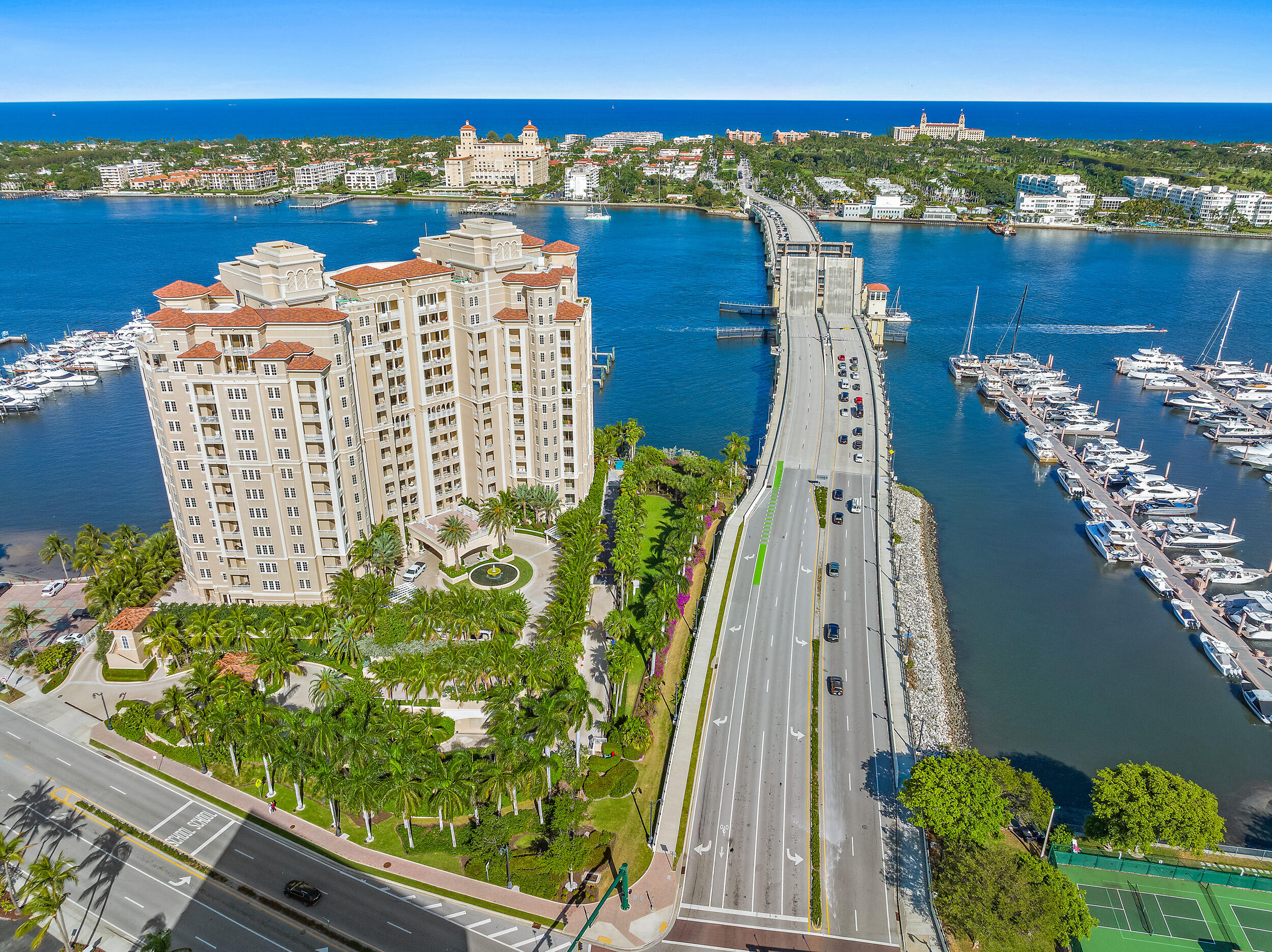 Panoramic view of West Palm Beach, North Palm Beach and Lake Worth].