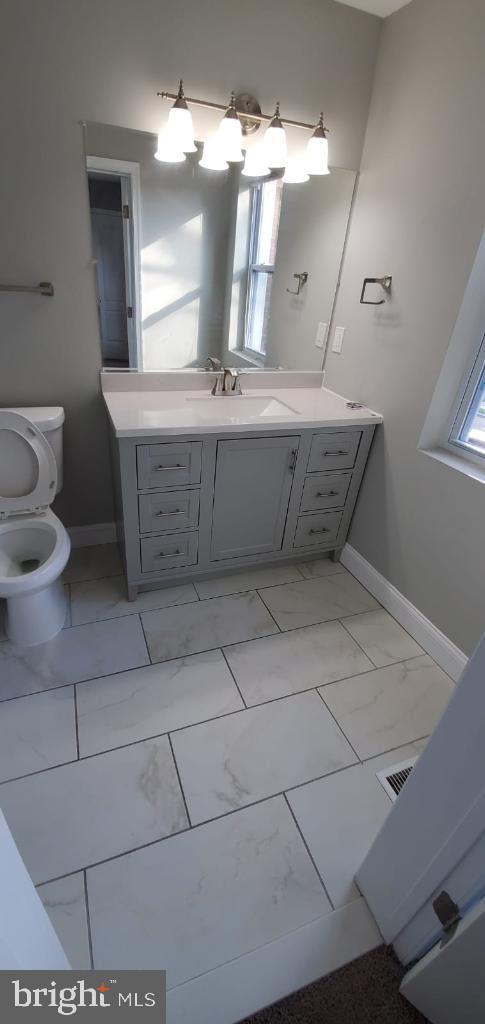 4007 Cedardale Road Baltimore, MD 21215 - Photo 13 of 16 Master Bath