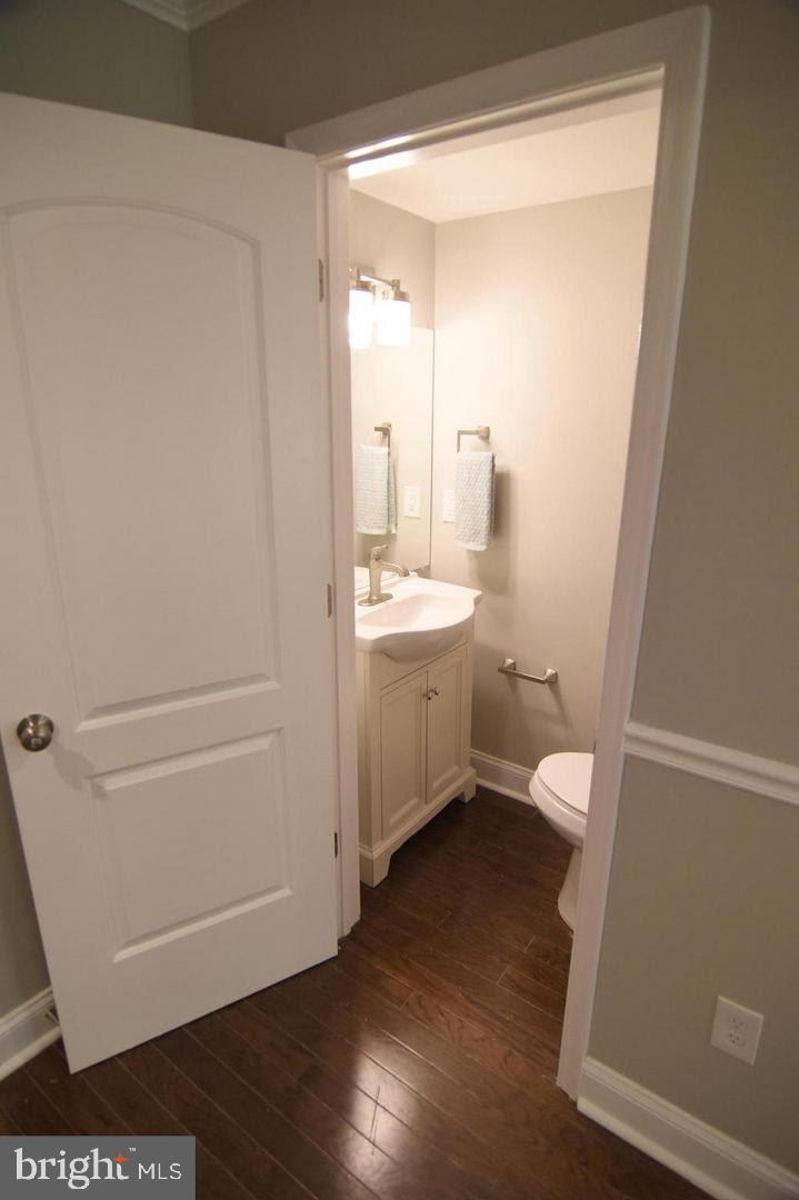 4007 Cedardale Road Baltimore, MD 21215 - Photo 3 of 16 Powder Room 1st Floor