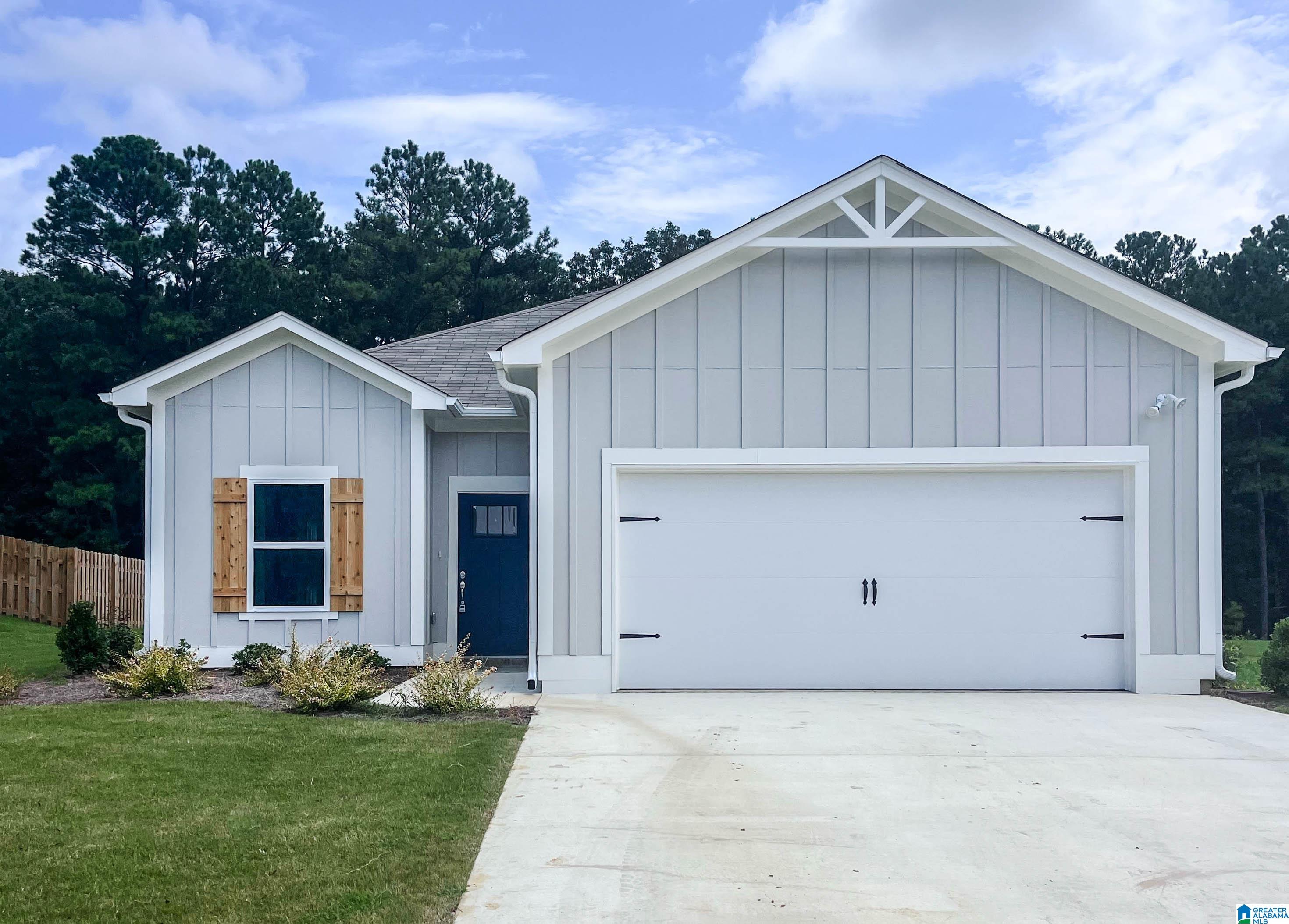 1885 Baxter Avenue Springville, AL 35146 - Photo 1 of 8