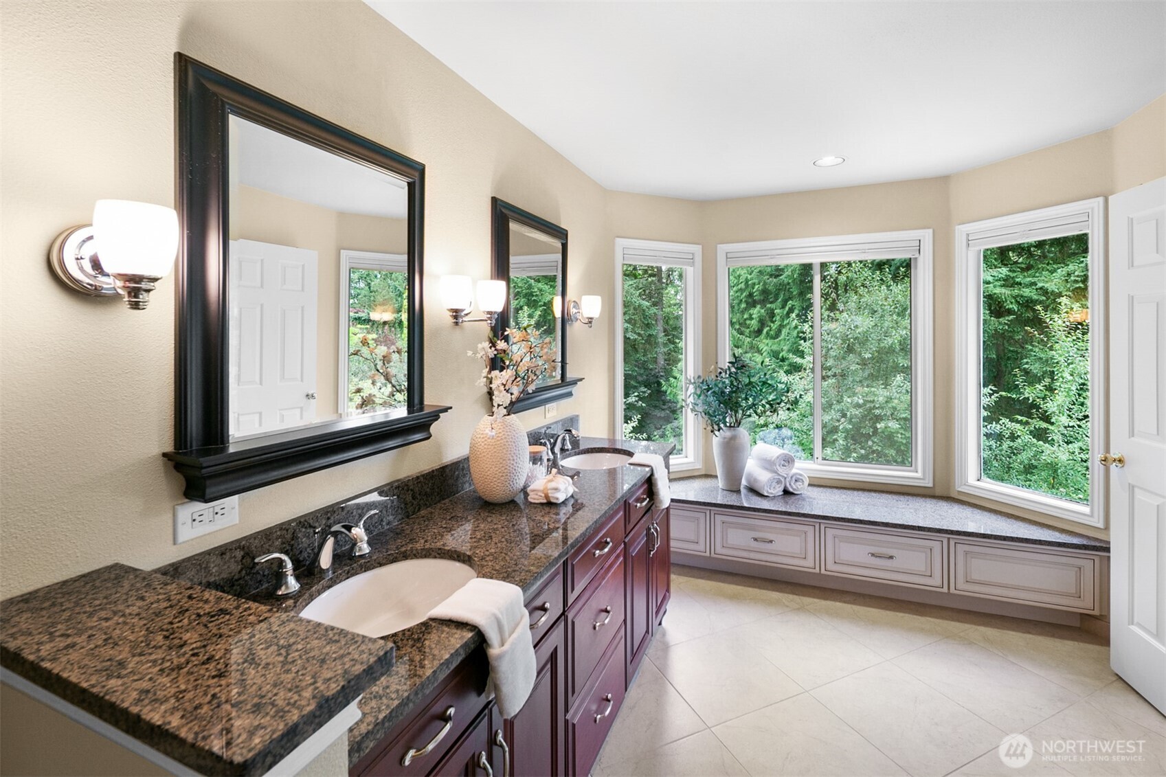 16116 68th Avenue West Edmonds, WA 98026 - Photo 23 of 40