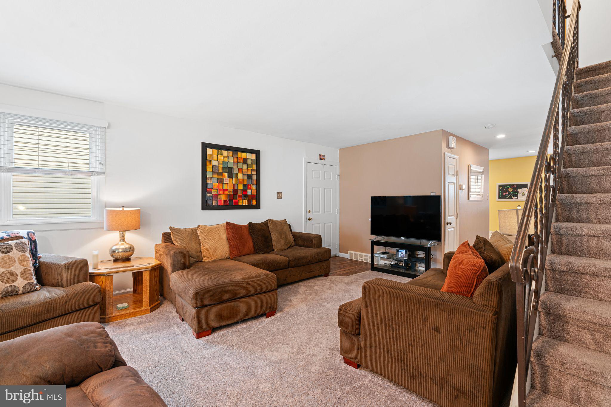9972 Bridle Road Philadelphia, PA 19115 - Photo 8 of 35 Gallery Image 8