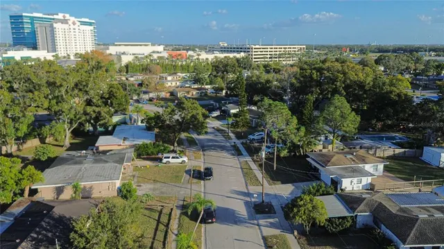 $359,900 | 6903 Travis Boulevard, Tampa, FL 33610