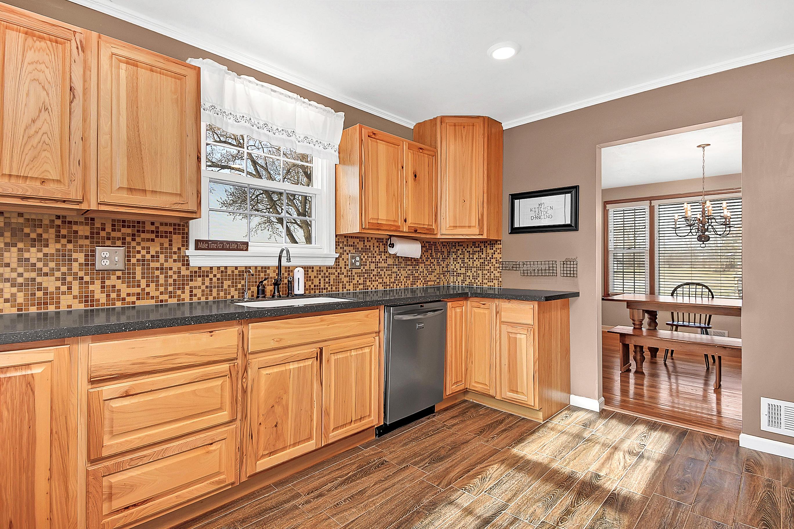 4559 West Ford Road Ashville, OH 43103 - Photo 9 of 50